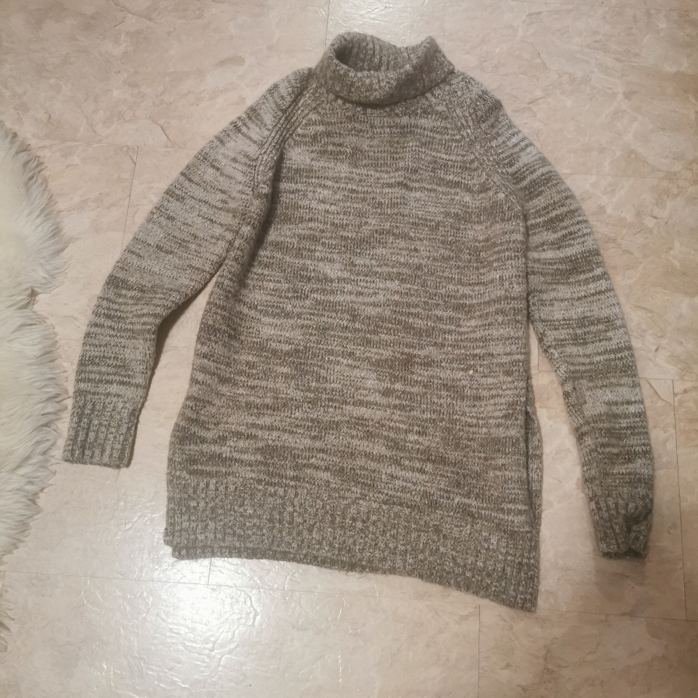 Zara sweater size  S